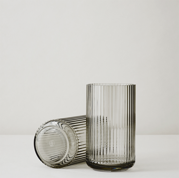 Lyngby Vase H20,5Lyngby vase - smoke brown