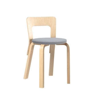 Chair 65 Chair 65 ongemonteerd poten en rugleuning gelakt naturel berken, zitting in berken fineer zithoogte 45,5cm
