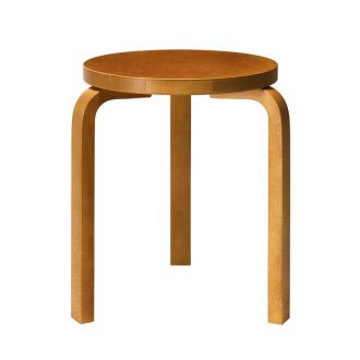Stool 60 Stool 60 - drie poten, stapelbaar, honingkleurig gebeitst