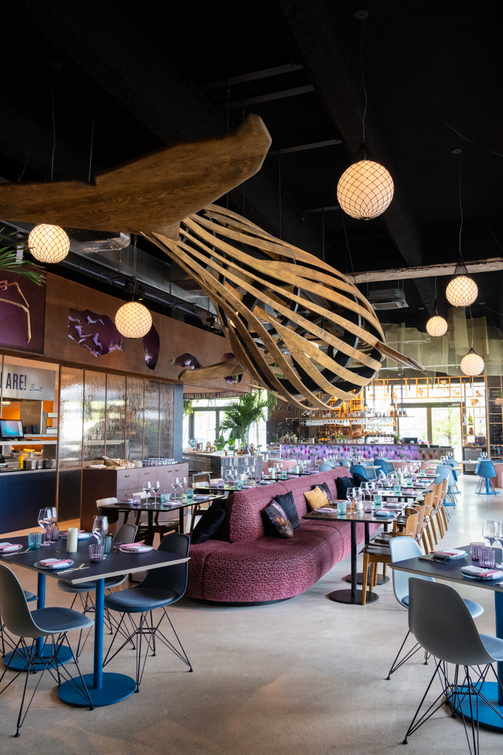 restaurant inrichting met design meubelen