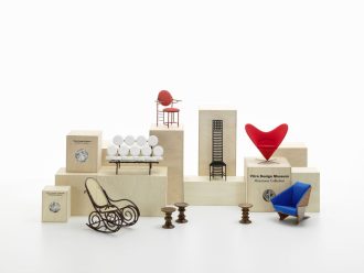 Miniatures Collection: Heart-shaped Cone ChairHeart-shaped Cone Chair - Miniatuur