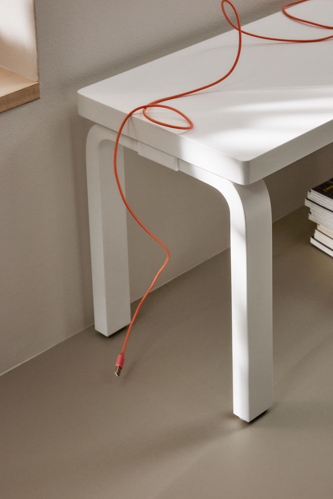 Bench 168BArtek - Bank 168B massief blad, zwart gelakt