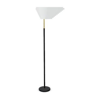 A805 Staande lampA805F Staande lamp messing EU