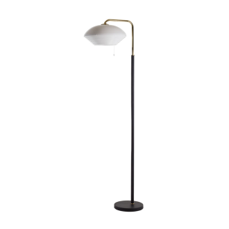 A811 Staande lampA811F Staande lamp messing EU