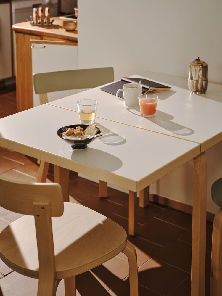 Tafel DL81C, klaptafelArtek TBDL81C Tafel DL81C berken 74cm