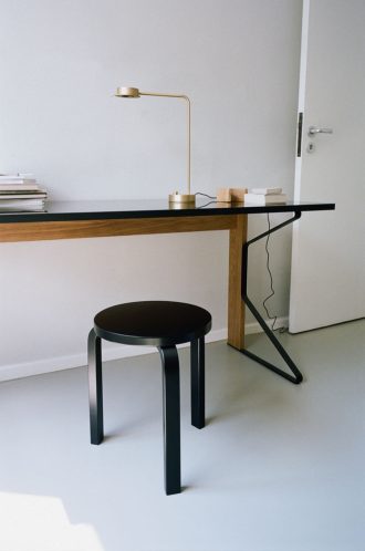REB 005 Kaari Desk BArtek REB005 Kaari bureau