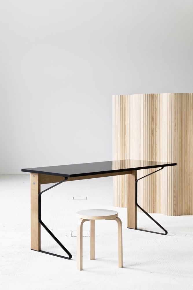 REB 005 Kaari Desk BArtek REB005 Kaari bureau