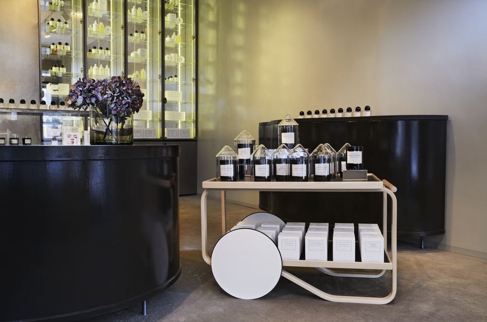 Tea Trolley 901Artek T901 Thee trolley 901 HPL wit
