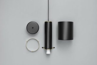 A110 Hanglamp"Hand Grenade"Hanglamp A110 zwart/messing EU