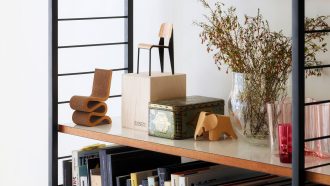 Miniatures Collection: Wiggle Side ChairWiggle Side Chair - Miniatuur