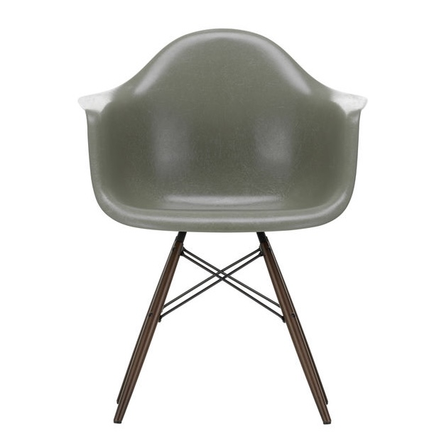 Eames Fiberglass Armchair (DAW)DAW Fiberglass Armchair - raw umber, donker esdoorn