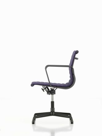 Aluminium Chair EA 132Aluminium Chairs EA132 - hopsak nude/ivory