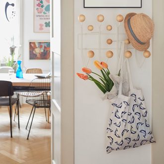Hang it all Vitra - Hang It All: wit frame, houten bollen dennenhout