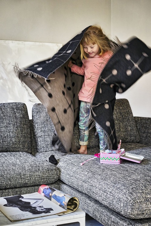 Eames Wool Blanketeames wool blanket, dot pattern zwart