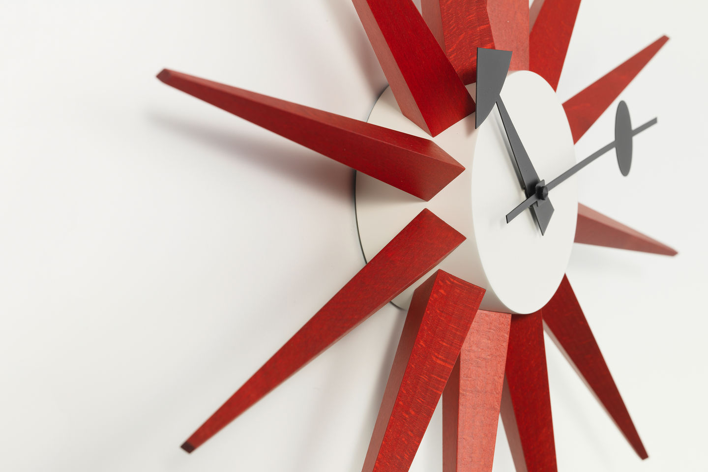 Sunburst Clock, George Nelson 1949Sunburst Clock rood