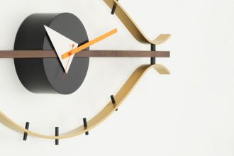 Eye clockEye Clock - walnoot/messing