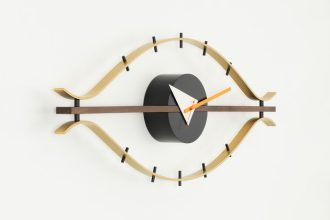Eye clockEye Clock - walnoot/messing