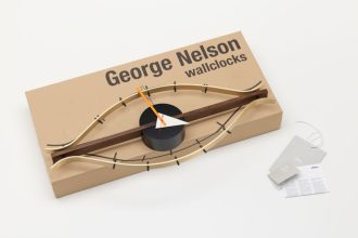 Eye clockEye Clock - walnoot/messing