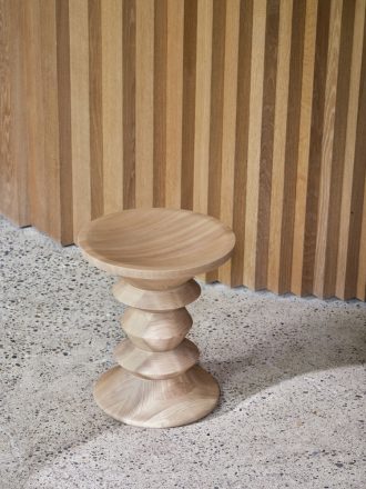 Eames Stool, Model AEames Stool A naturel kastanje