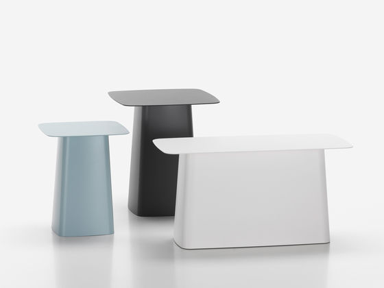 Metal side table - middelgrootMetal side table Medium - white hoogglanslak wit, gebogen plaatstaal