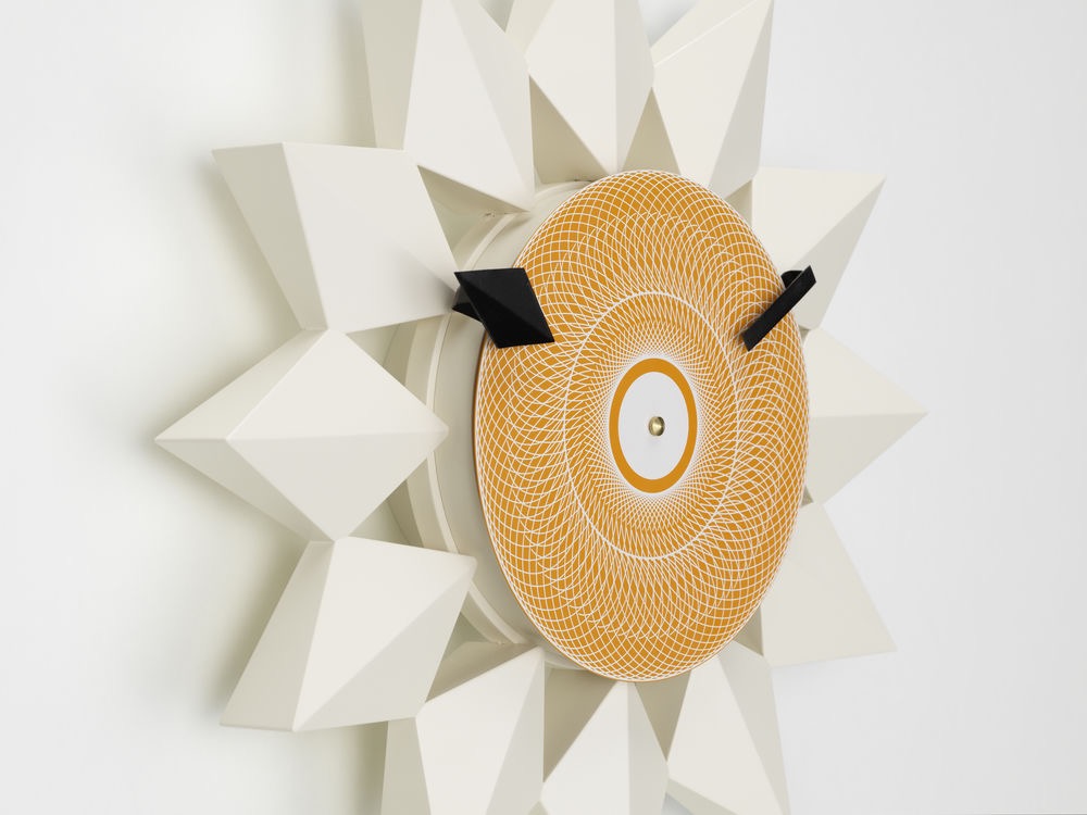 Diamond Markers Clock, witDiamond Markers Clock - wit