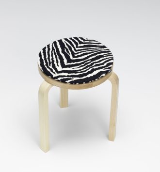 Zebra seat cushionArtek Zebra zitkussen, 34cm zwart/wit